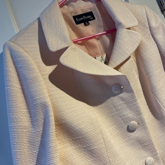 Full suit with blazer and pencil skirt - Picture 5 of 8